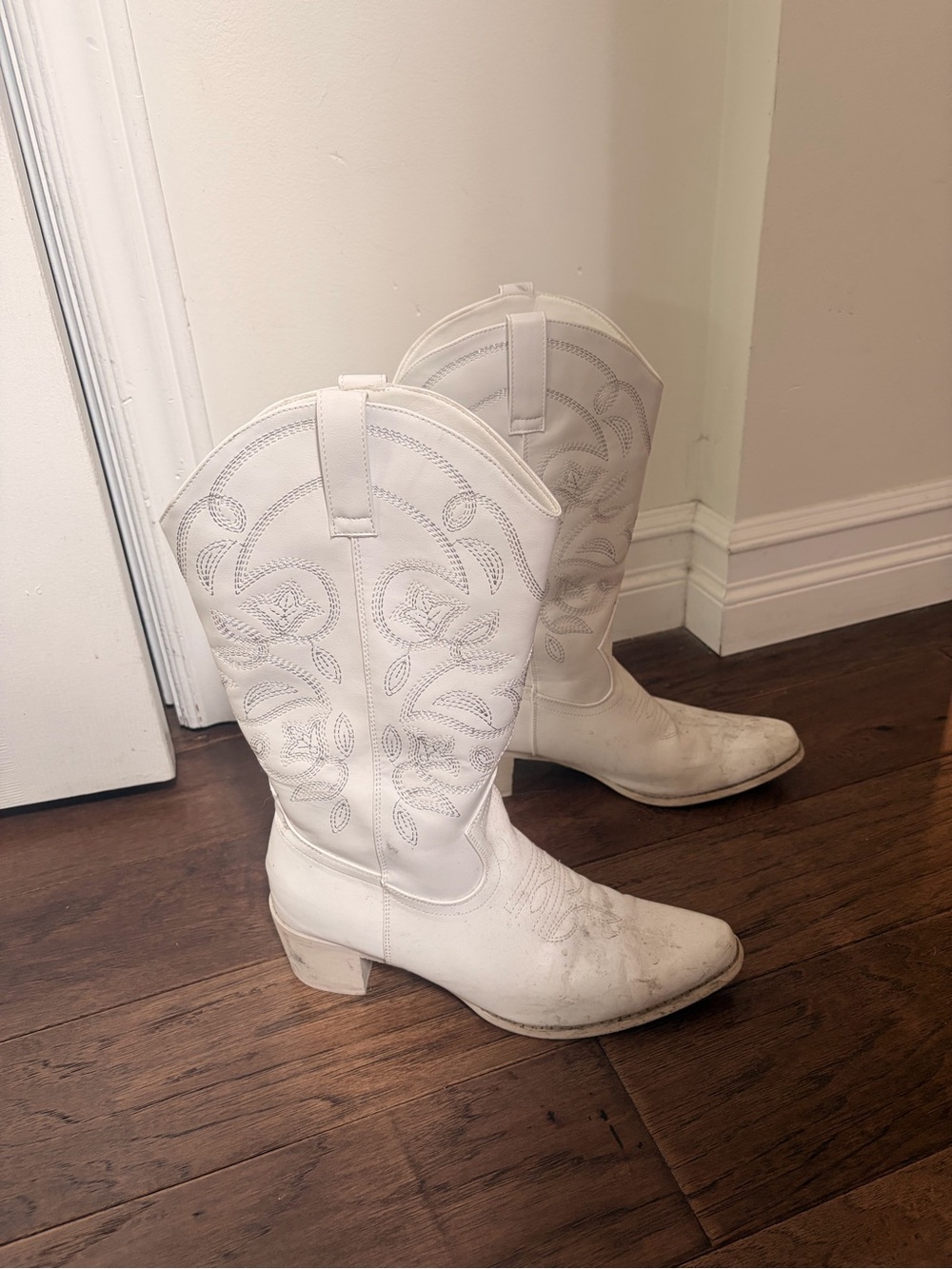White Embroidered Western Heeled Boots